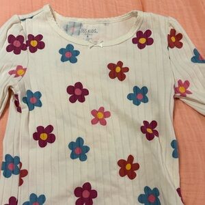 365 by Granimals Big Girl’s Floral long sleeved tee. Never worn. New w/out Tags!